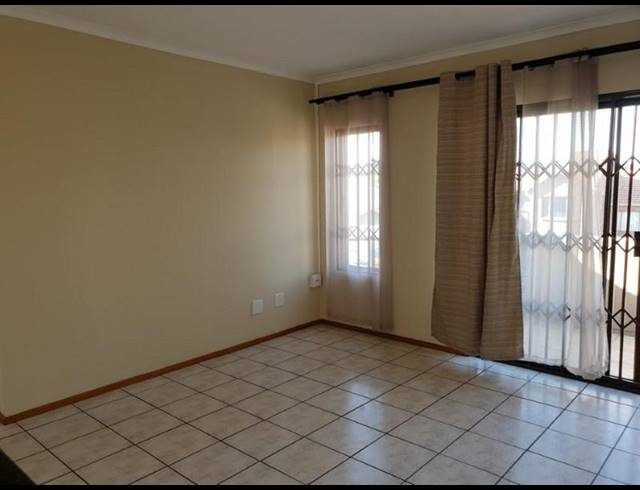 2 BEDROOM PROPERTY TO RENT IN MONDEOR